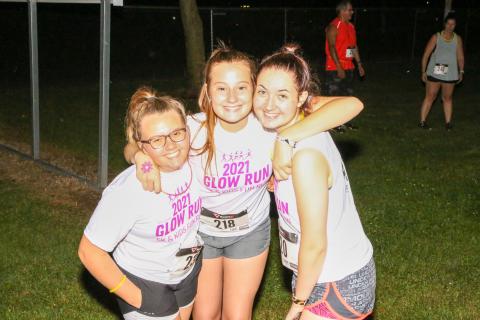 Glow Run friends