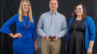 CAMPAIGN CHAIR Chasity Yoder, United Way Executive Director Allyn Luce, 2017 Campaign Chair (Makenzie Luce not pictured) Jamie Vonalt, United Way Executive Assistant